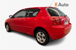punainen Toyota Corolla 2004 kuva 2.