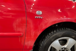 punainen Toyota Corolla 2004 kuva 16.