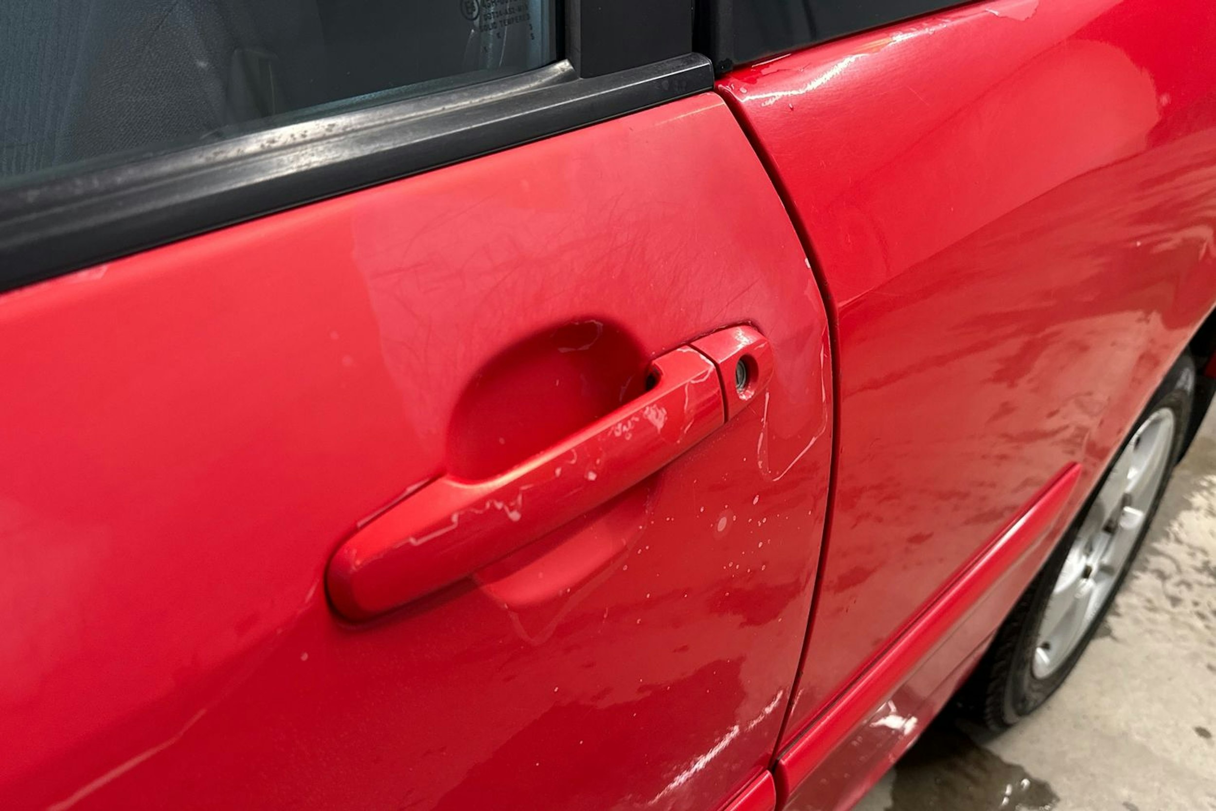 punainen Toyota Corolla 2004 kuva 20.