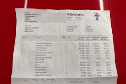 punainen Toyota Corolla 2004 kuva 26.