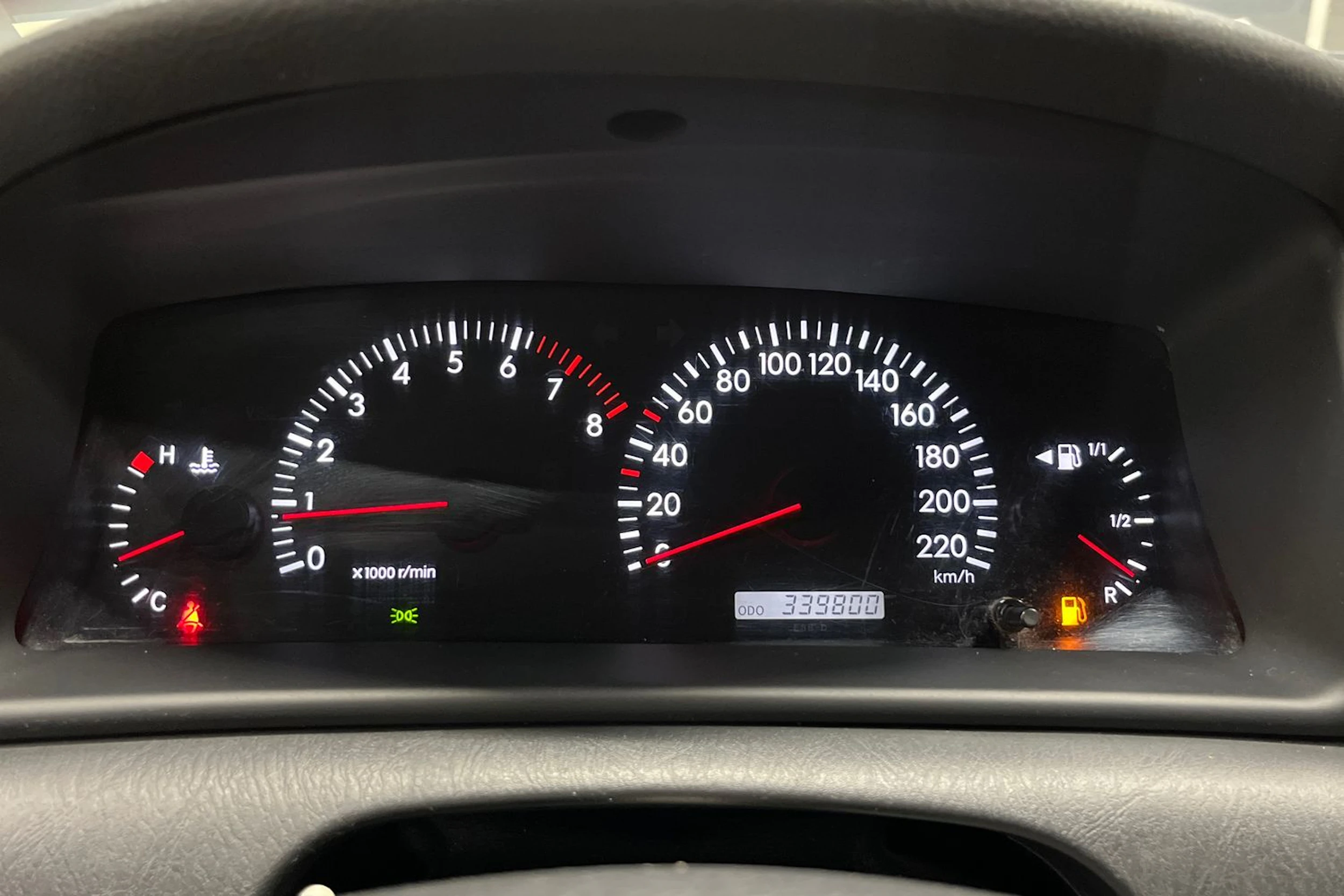 Hopea Toyota Corolla 2004 kuva 17.