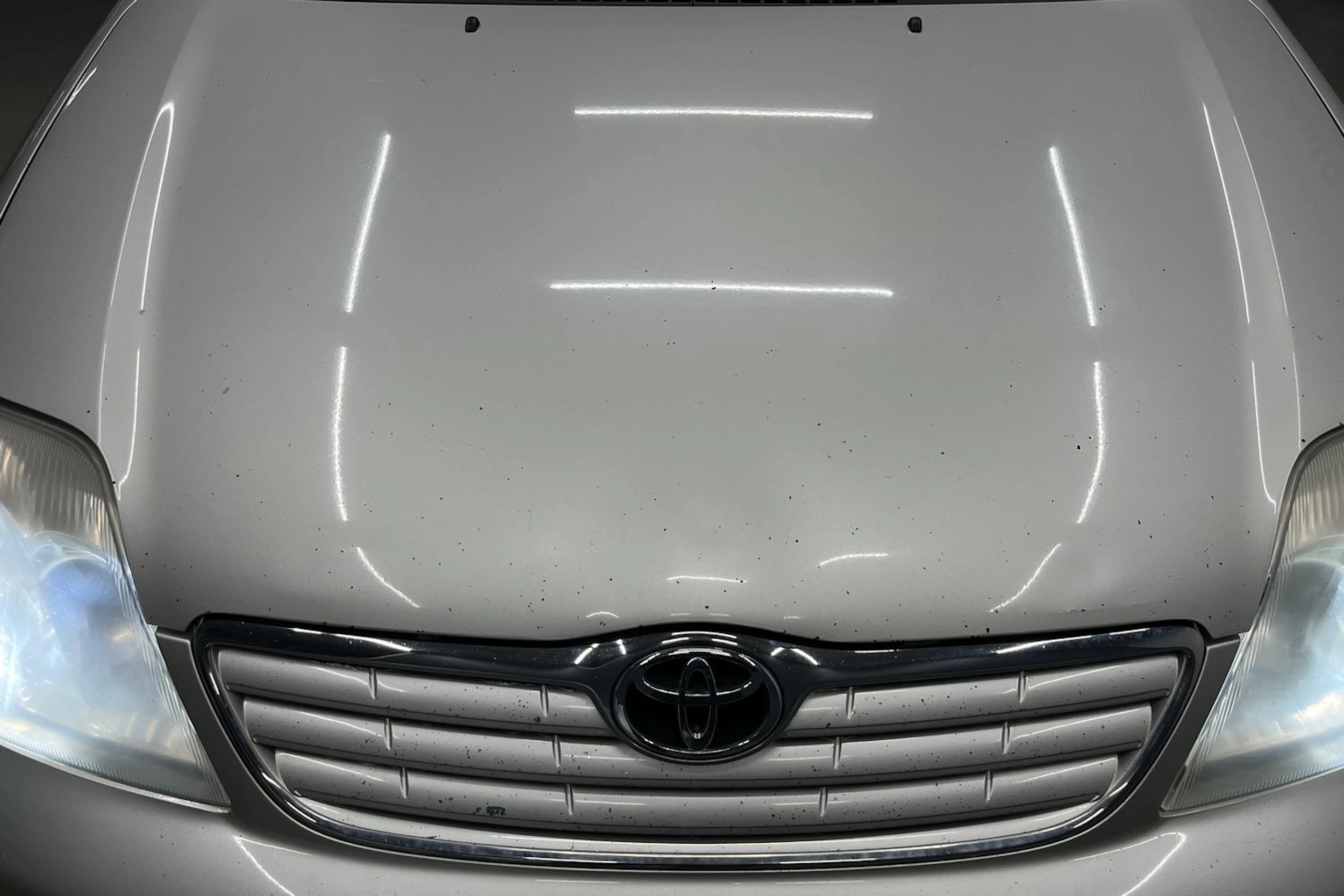 Hopea Toyota Corolla 2004 kuva 22.