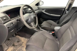 hopea Toyota Corolla 2004 kuva 6.