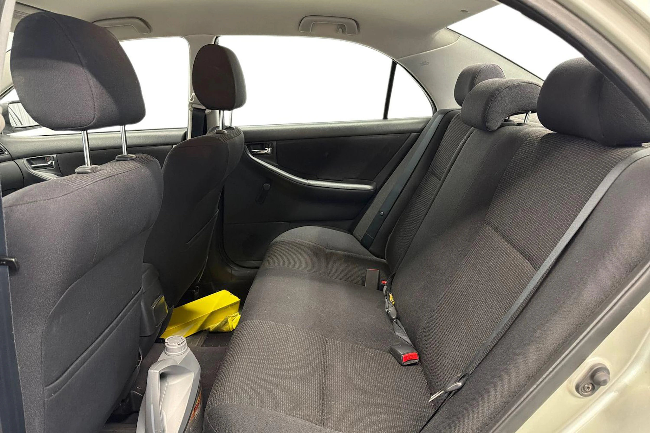 hopea Toyota Corolla 2004 kuva 8.