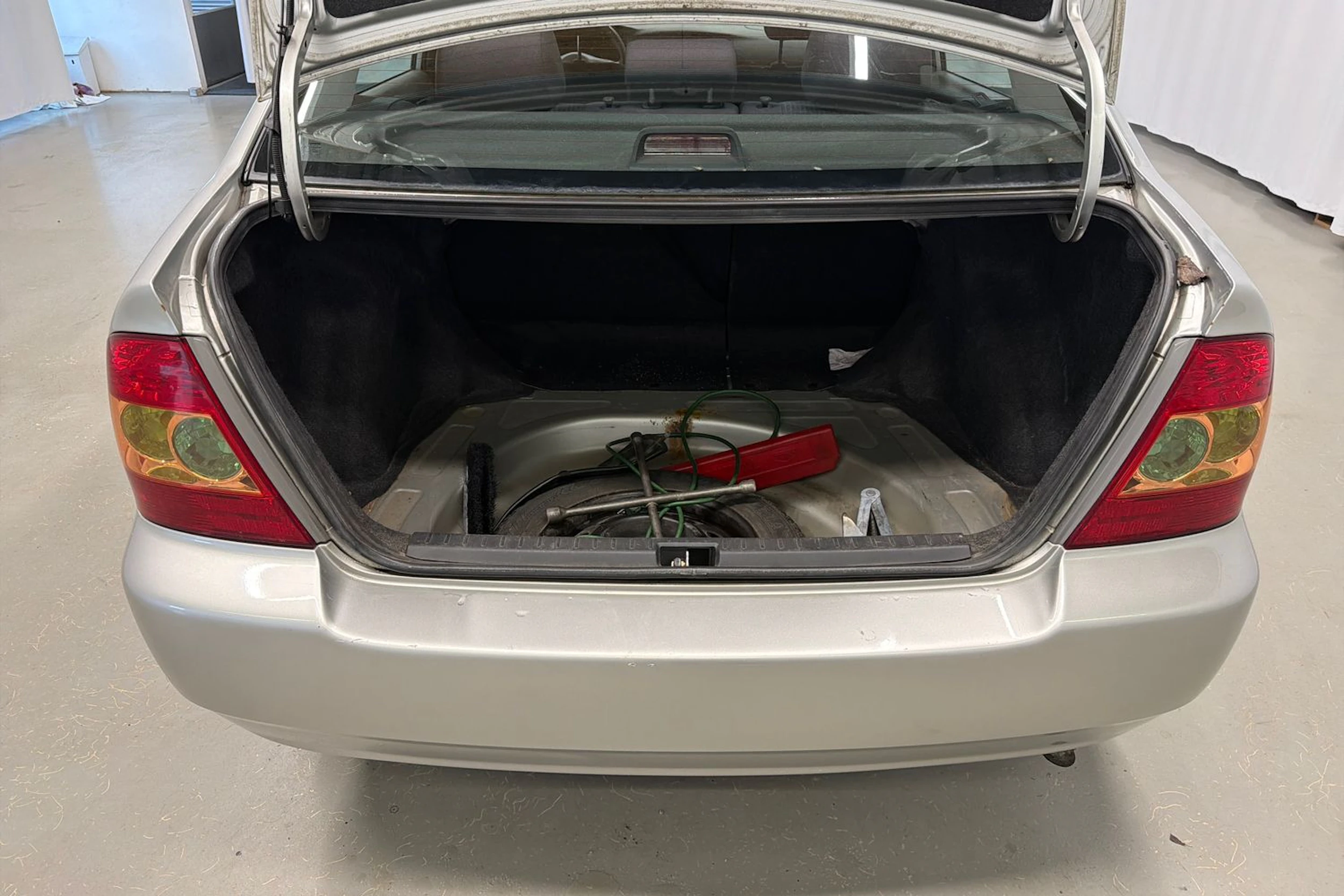 hopea Toyota Corolla 2004 kuva 13.