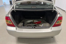 hopea Toyota Corolla 2004 kuva 13.
