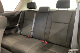valkoinen Toyota Corolla 2005 kuva 13.