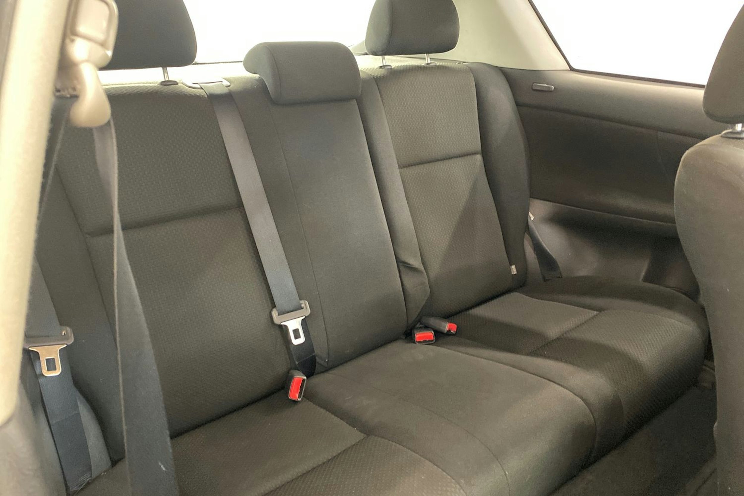 valkoinen Toyota Corolla 2005 kuva 14.