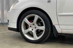 valkoinen Toyota Corolla 2005 kuva 25.