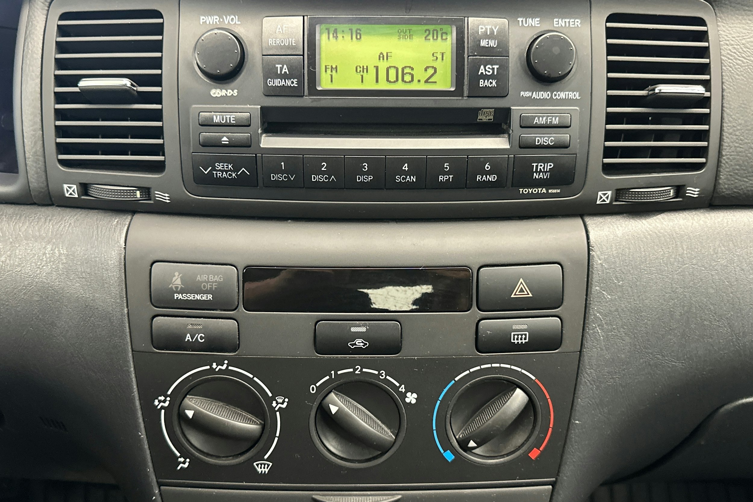 hopea Toyota Corolla 2005 kuva 17.