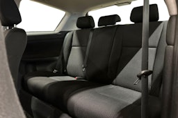 punainen Toyota Corolla 2006 kuva 10.