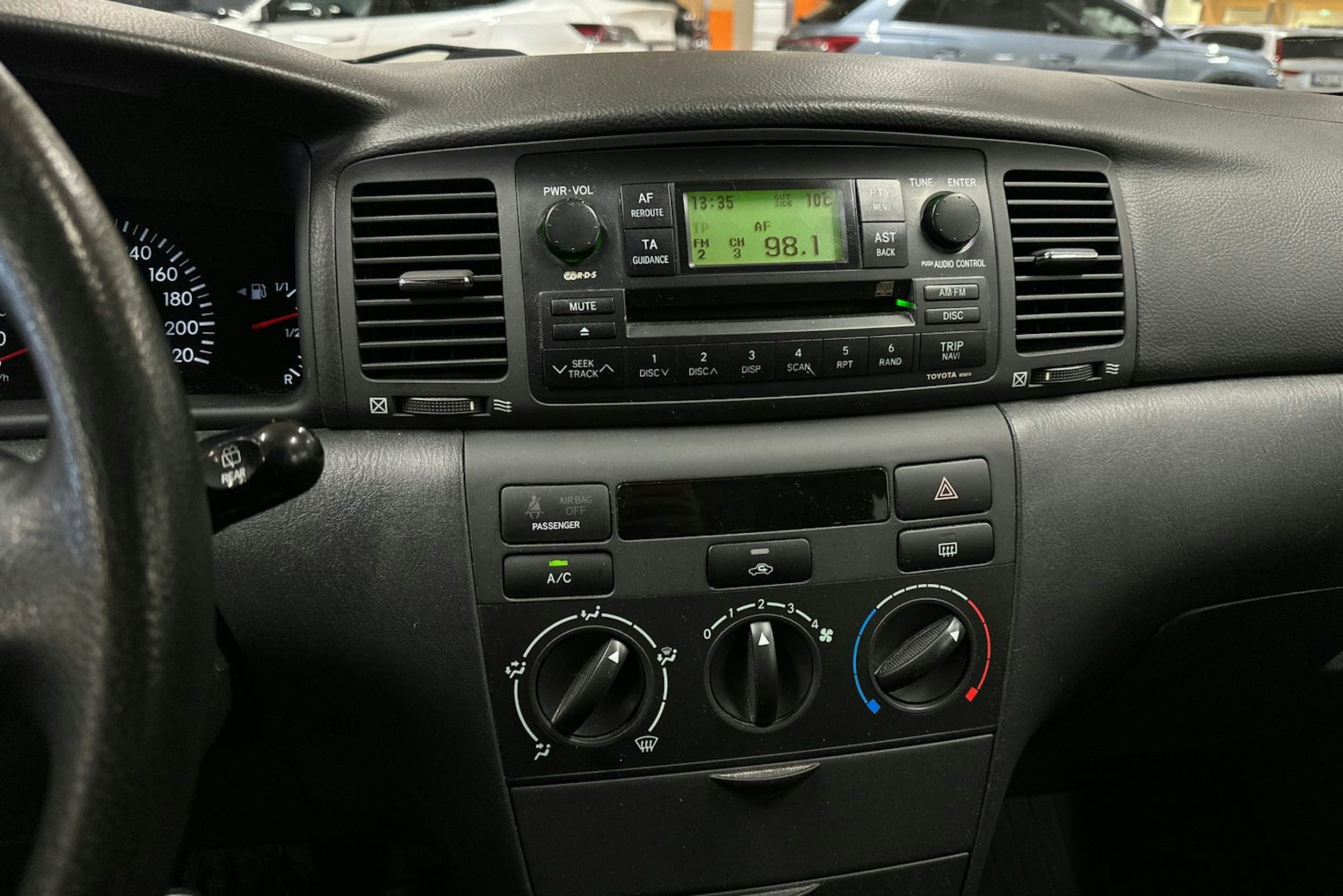 punainen Toyota Corolla 2006 kuva 15.