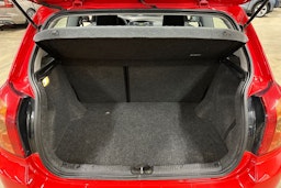 punainen Toyota Corolla 2006 kuva 24.