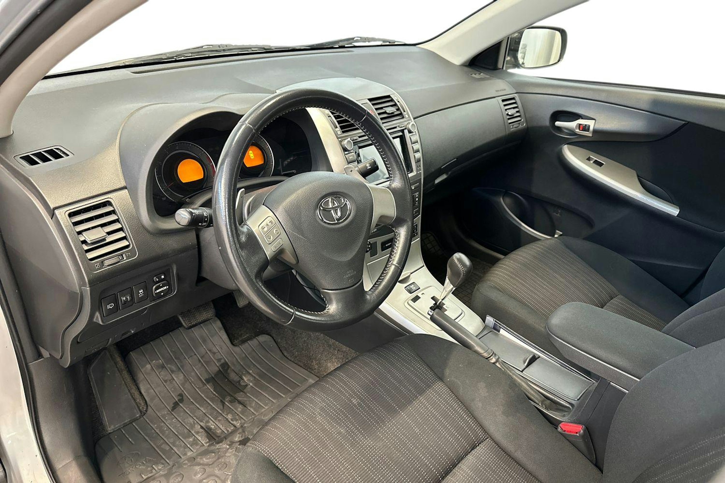 hopea Toyota Corolla 2007 kuva 6.