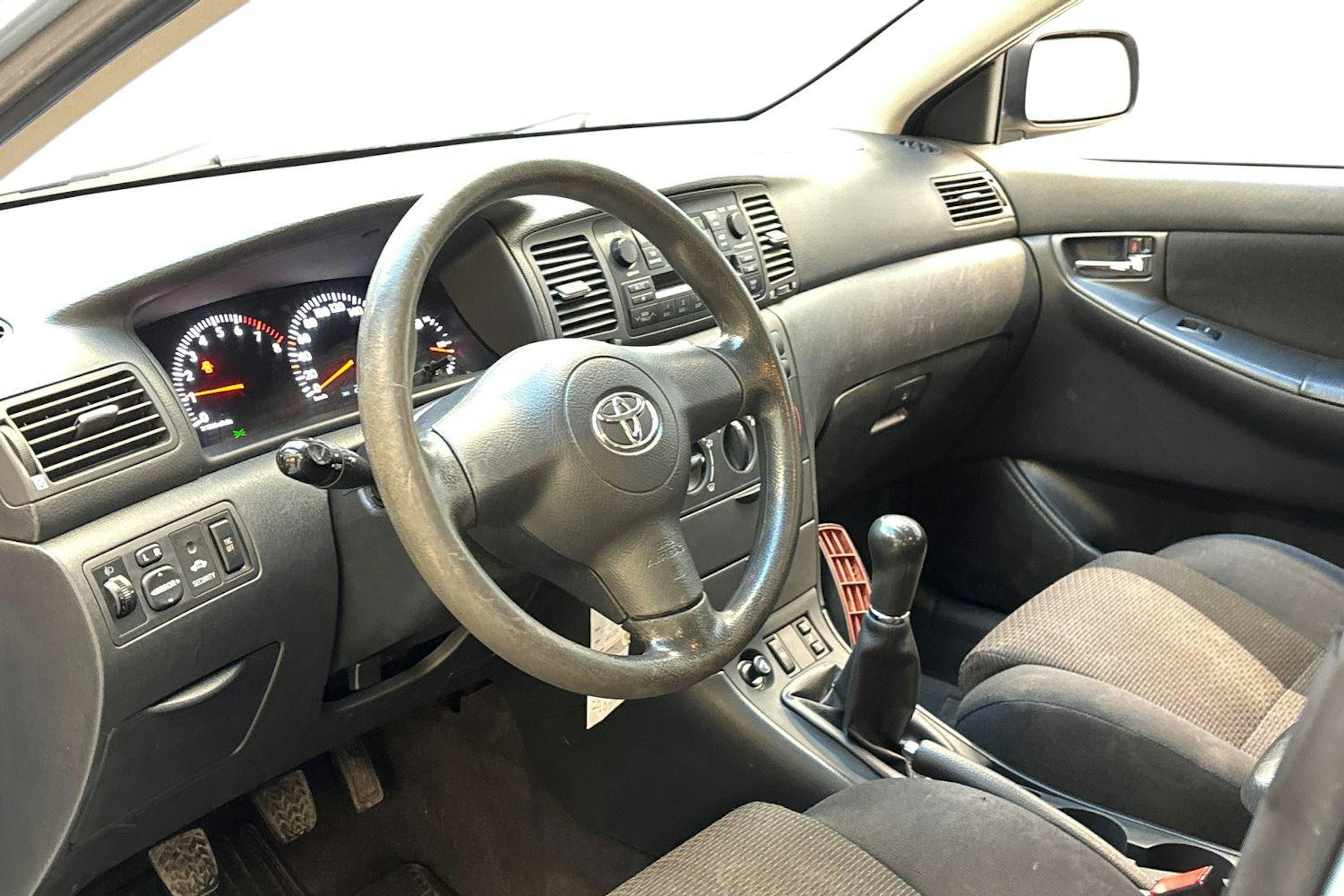 sininen Toyota Corolla 2007 kuva 7.