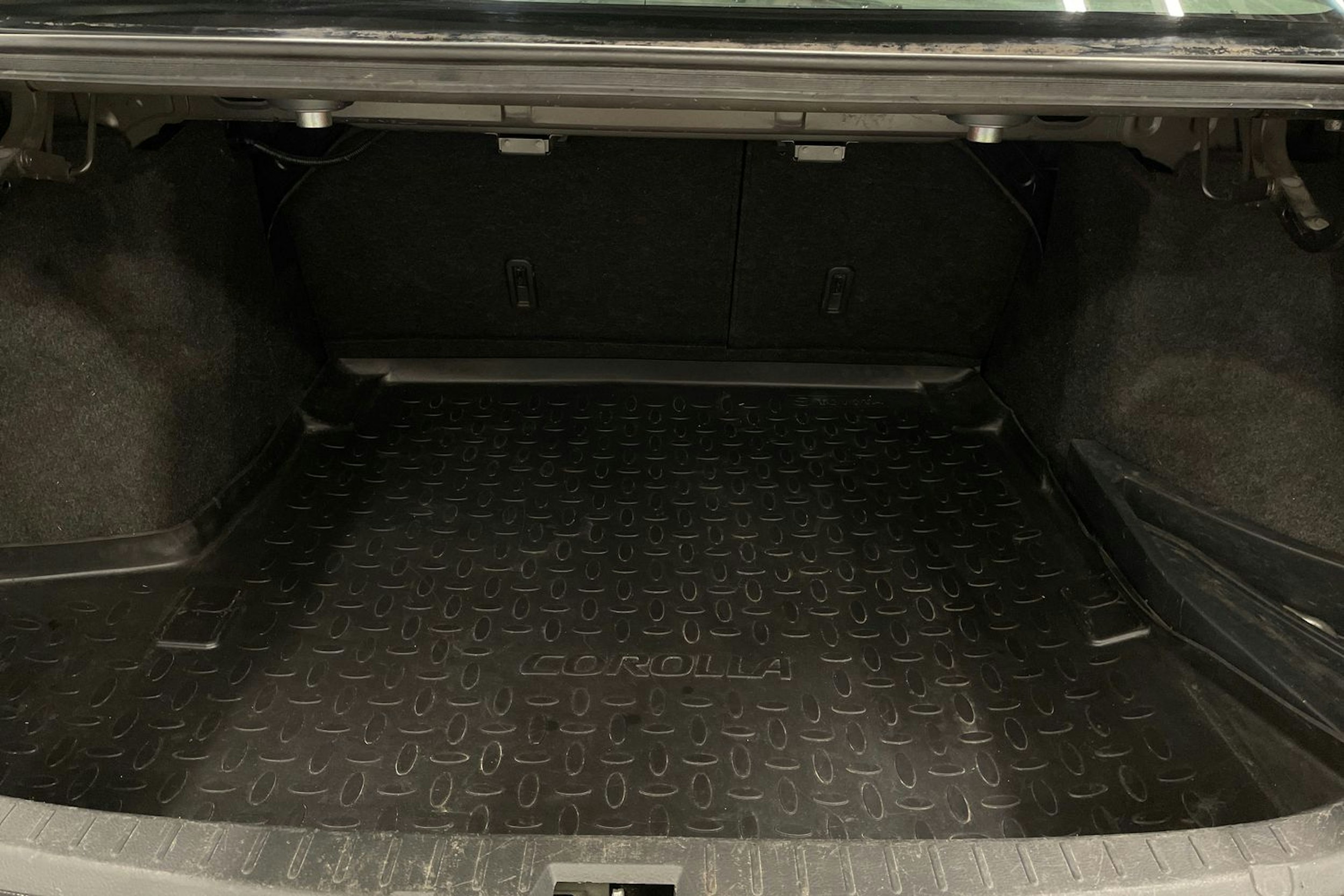 Harmaa Toyota Corolla 2008 kuva 22.