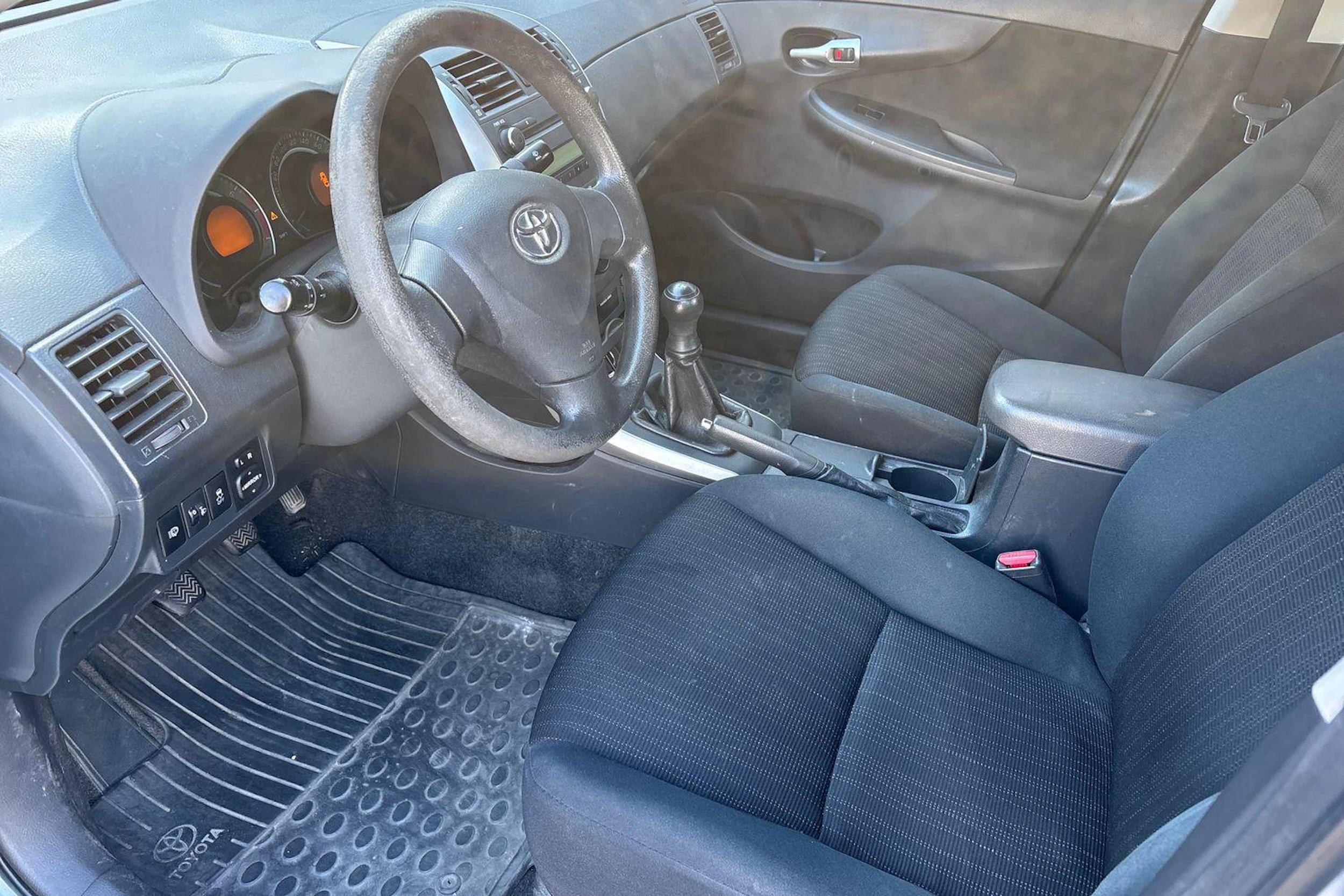 sininen Toyota Corolla 2008 kuva 3.