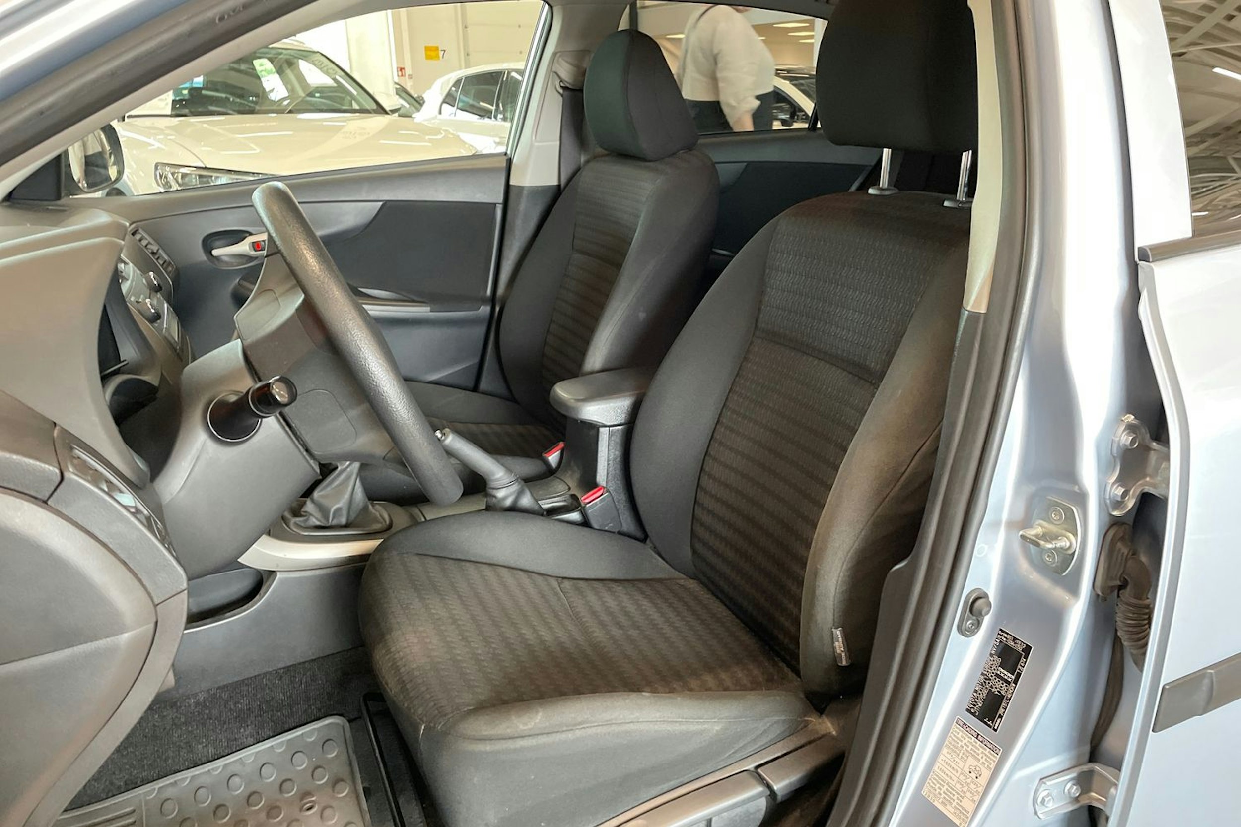 sininen Toyota Corolla 2008 kuva 14.