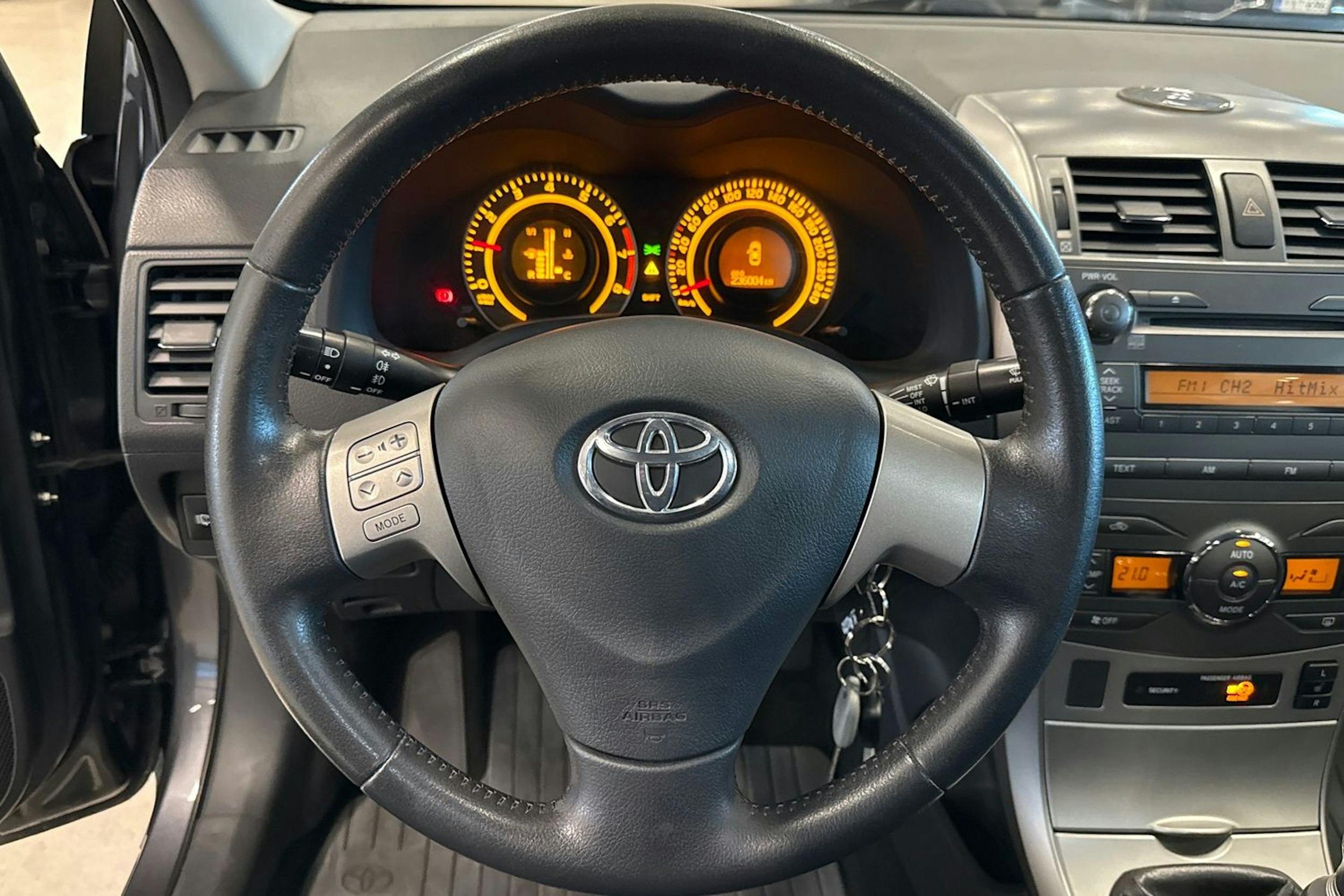 harmaa Toyota Corolla 2008 kuva 17.