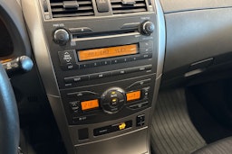 harmaa Toyota Corolla 2008 kuva 19.