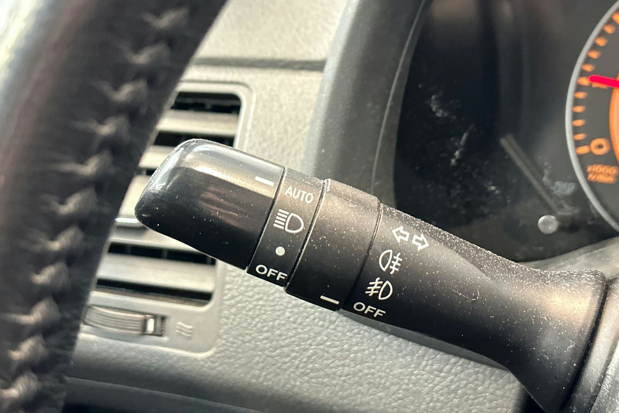 musta Toyota Corolla 2008 kuva 20.