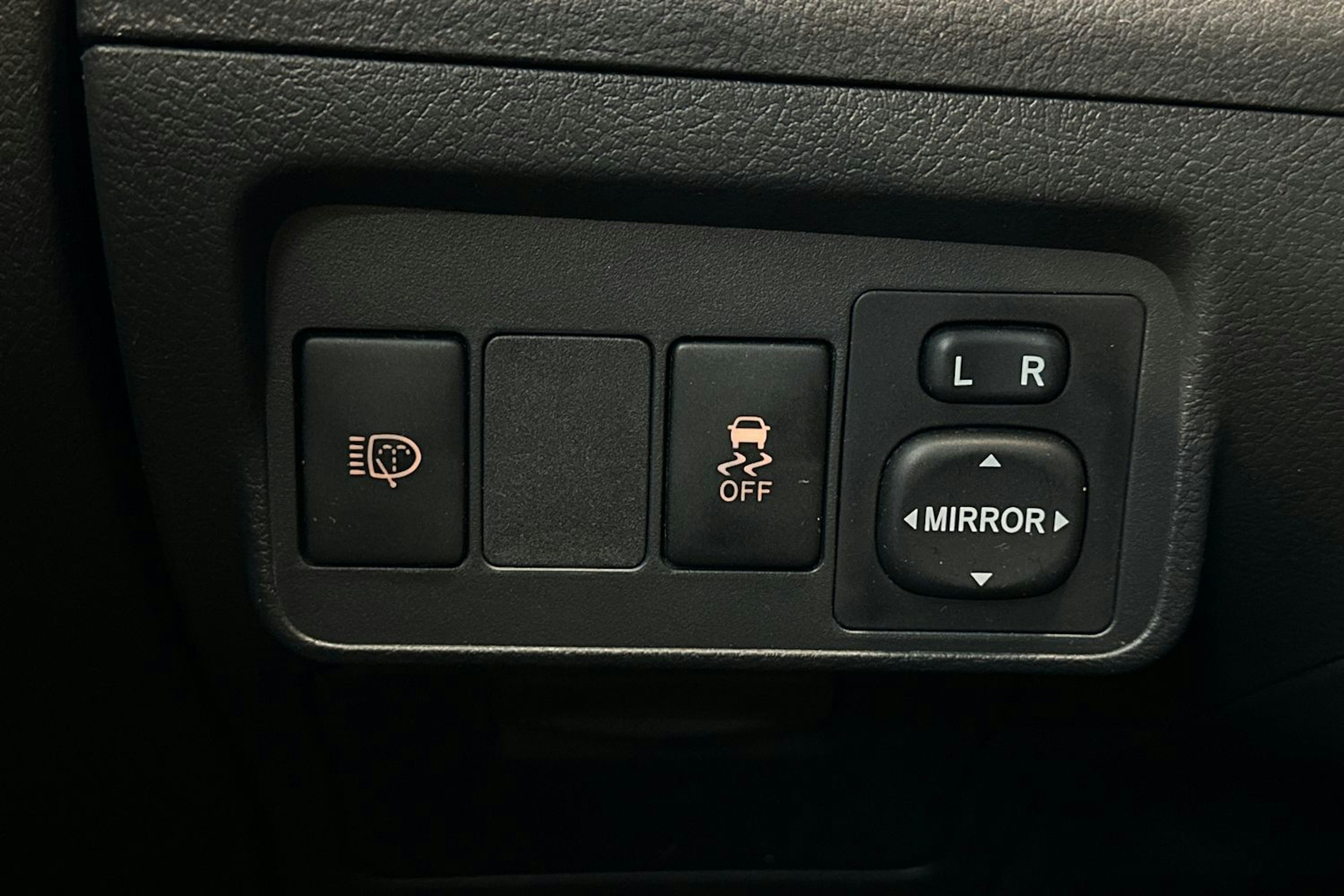 musta Toyota Corolla 2008 kuva 21.