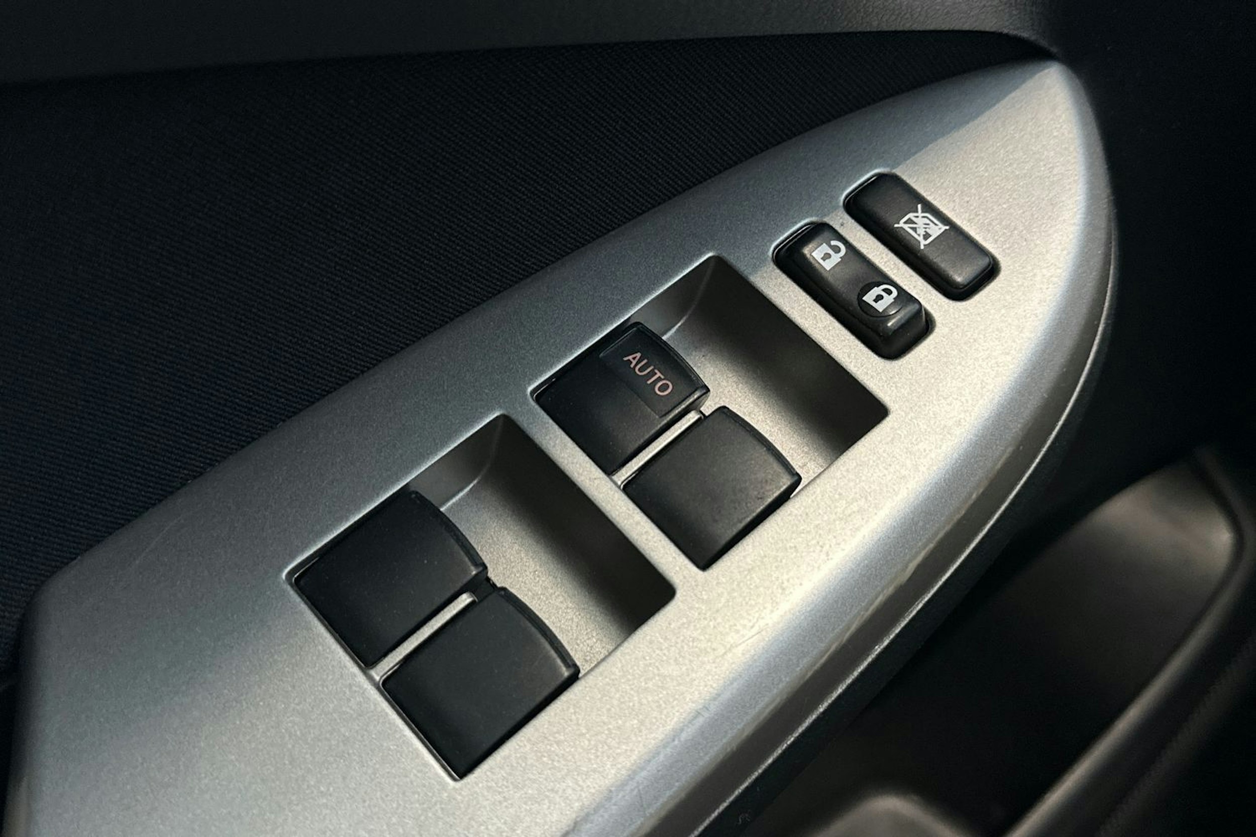 musta Toyota Corolla 2008 kuva 22.