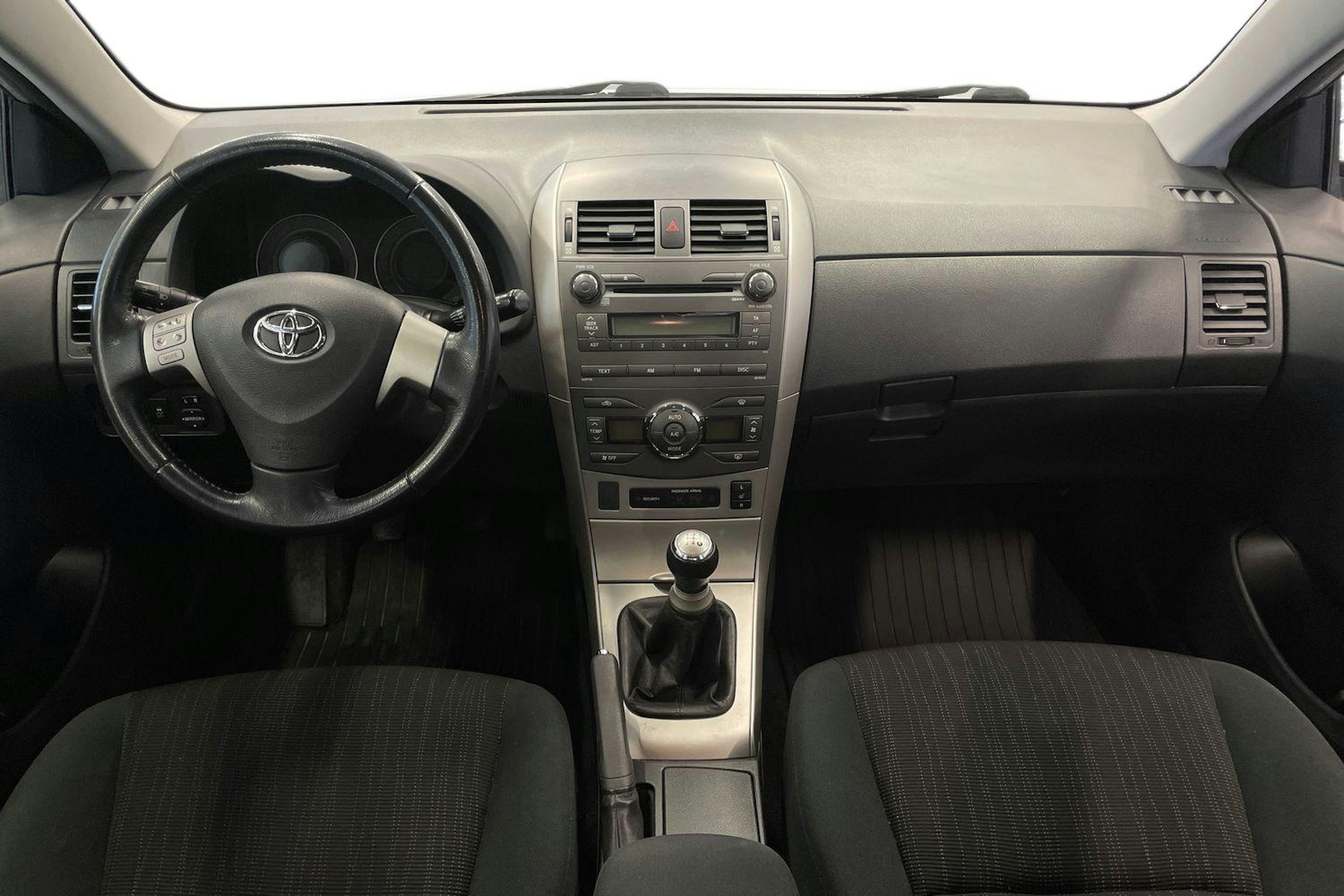 hopea Toyota Corolla 2008 kuva 9.