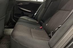 musta Toyota Corolla 2008 kuva 10.
