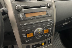musta Toyota Corolla 2008 kuva 18.