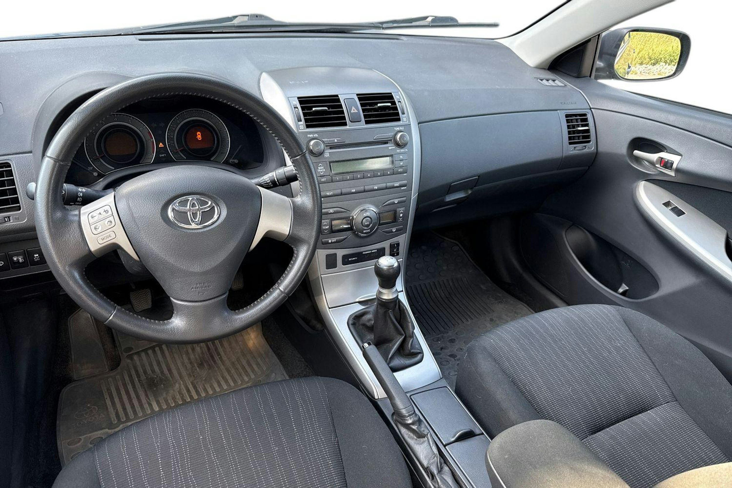 sininen Toyota Corolla 2009 kuva 3.