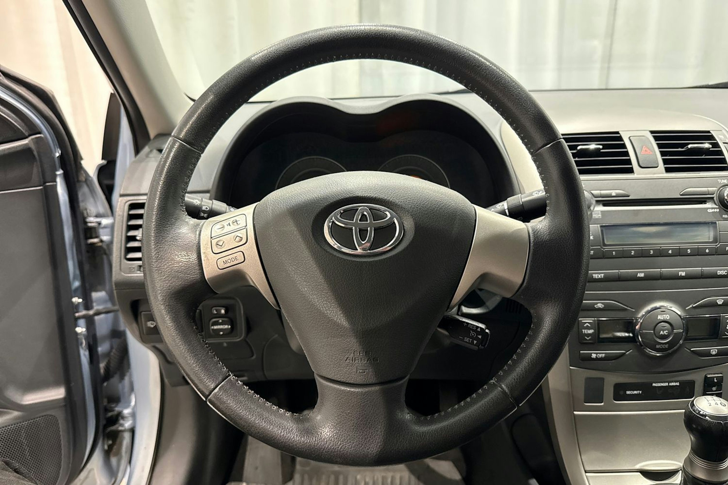 sininen Toyota Corolla 2009 kuva 15.