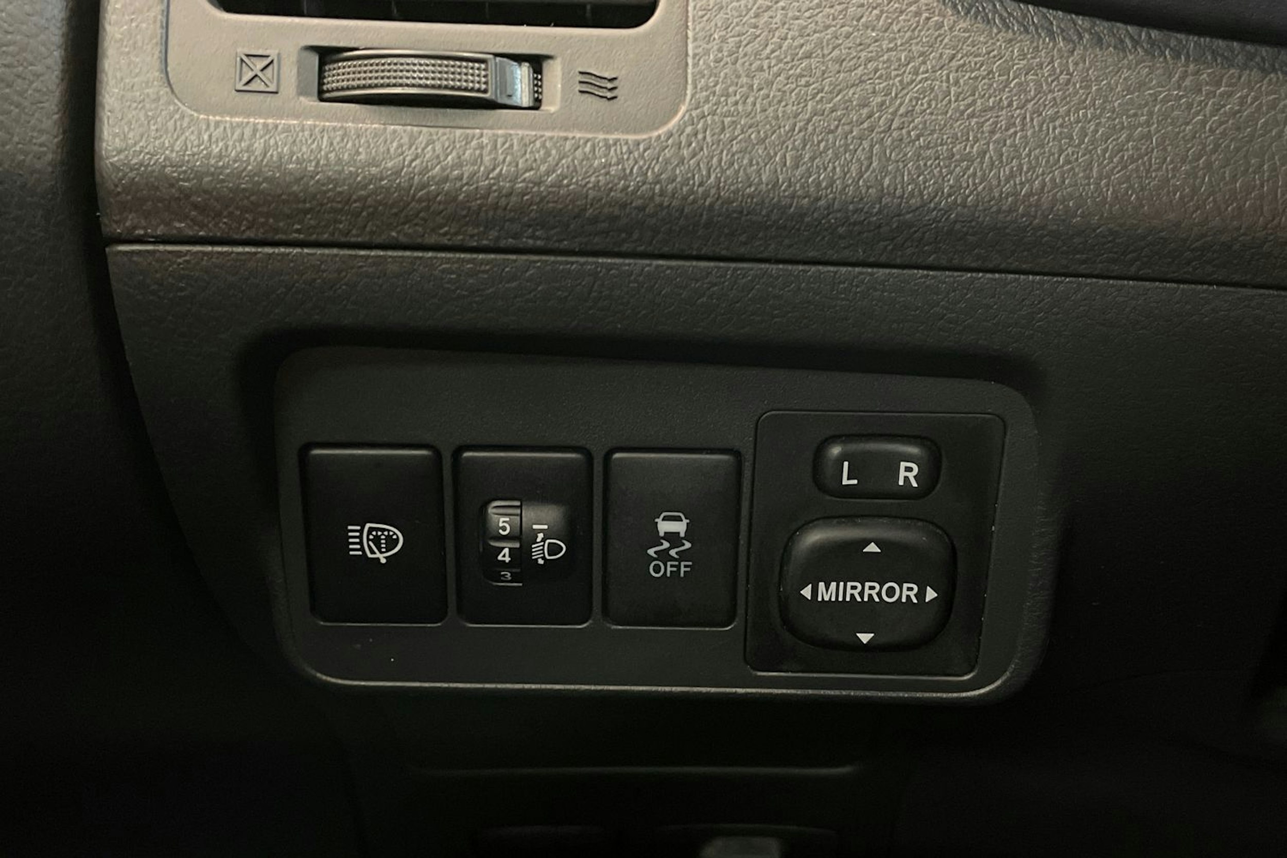Hopea Toyota Corolla 2010 kuva 22.