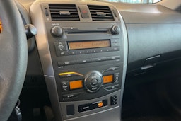 Hopea Toyota Corolla 2010 kuva 23.