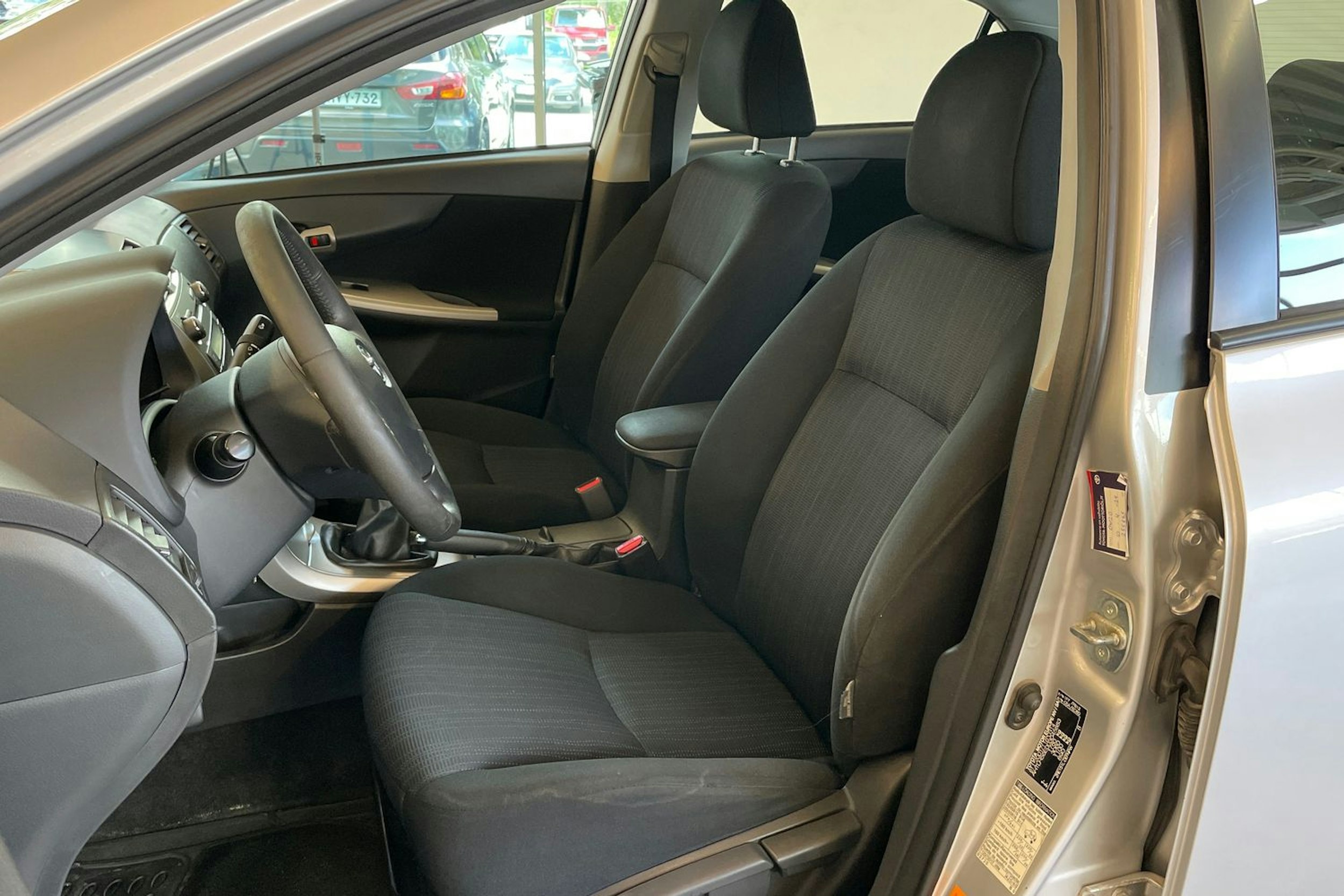 Hopea Toyota Corolla 2010 kuva 24.