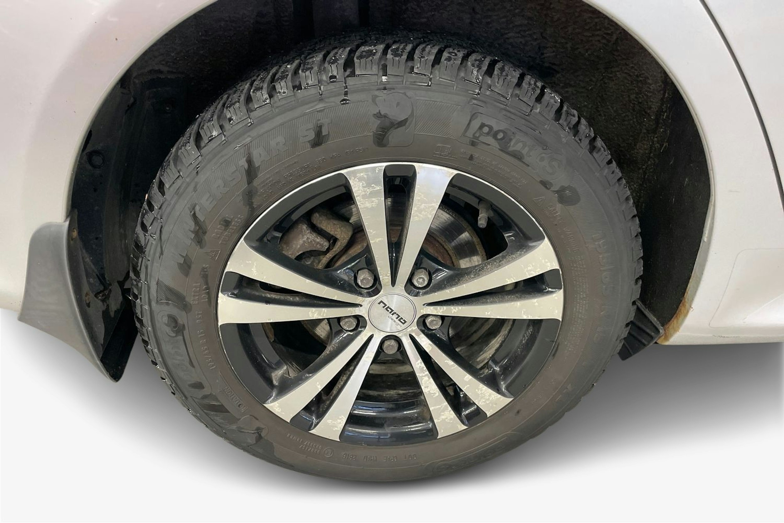 Hopea Toyota Corolla 2010 kuva 11.