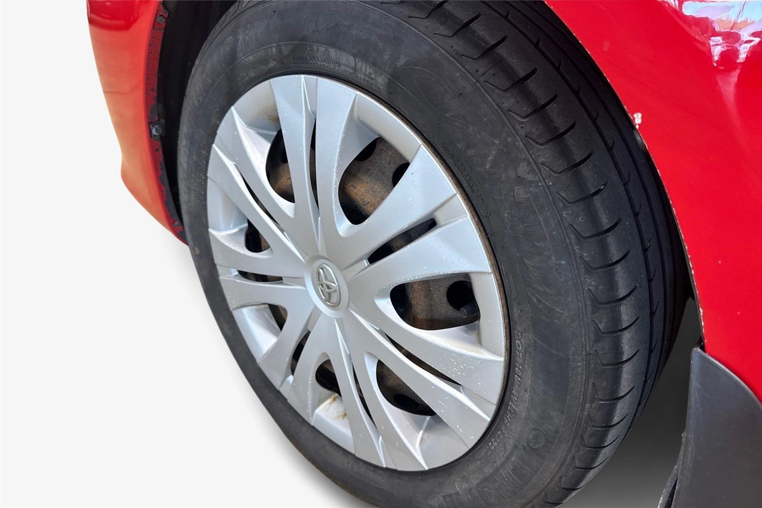 punainen Toyota Corolla 2011 kuva 9.