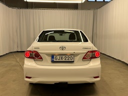 valkoinen Toyota Corolla 2011 kuva 5.