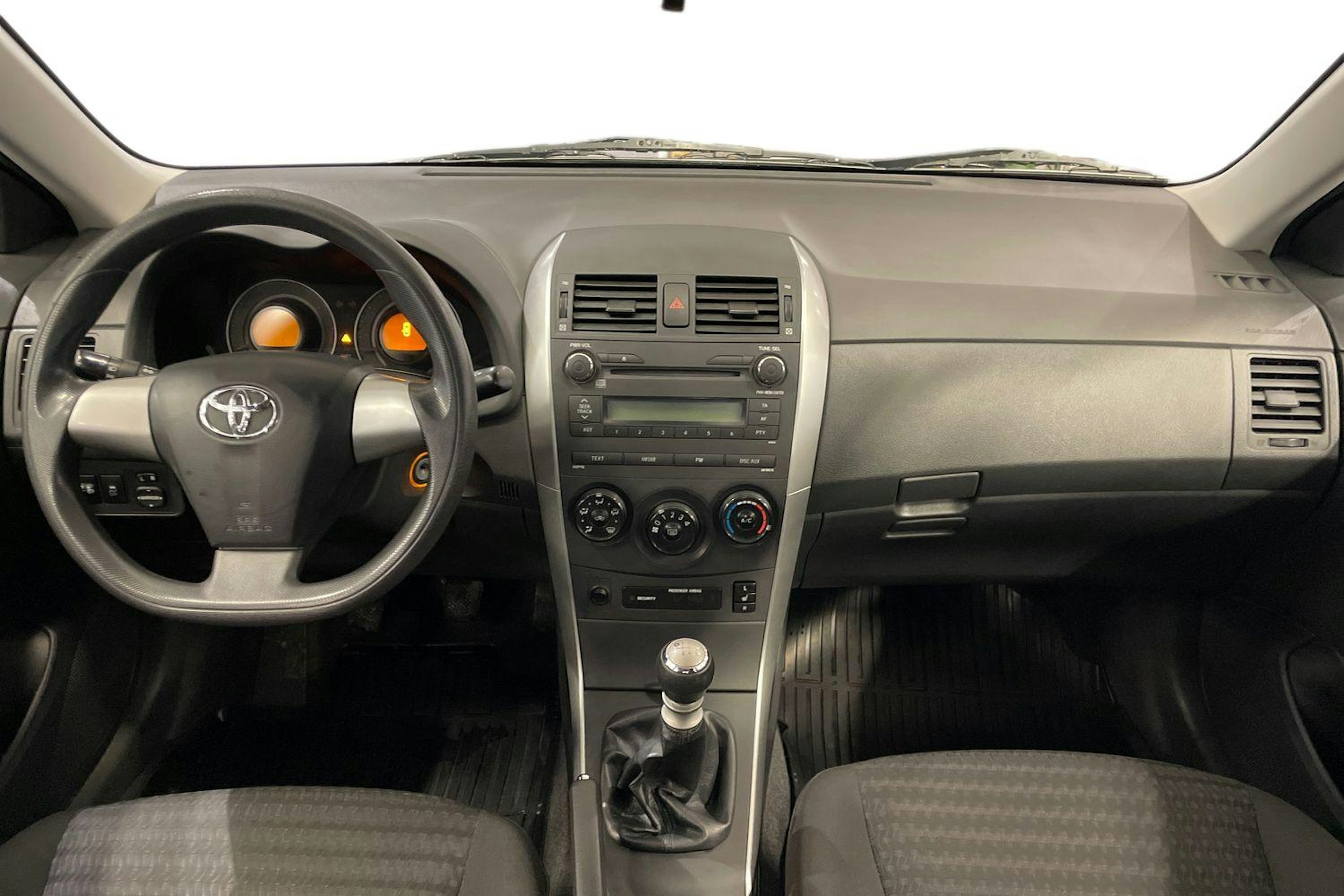 harmaa Toyota Corolla 2011 kuva 7.