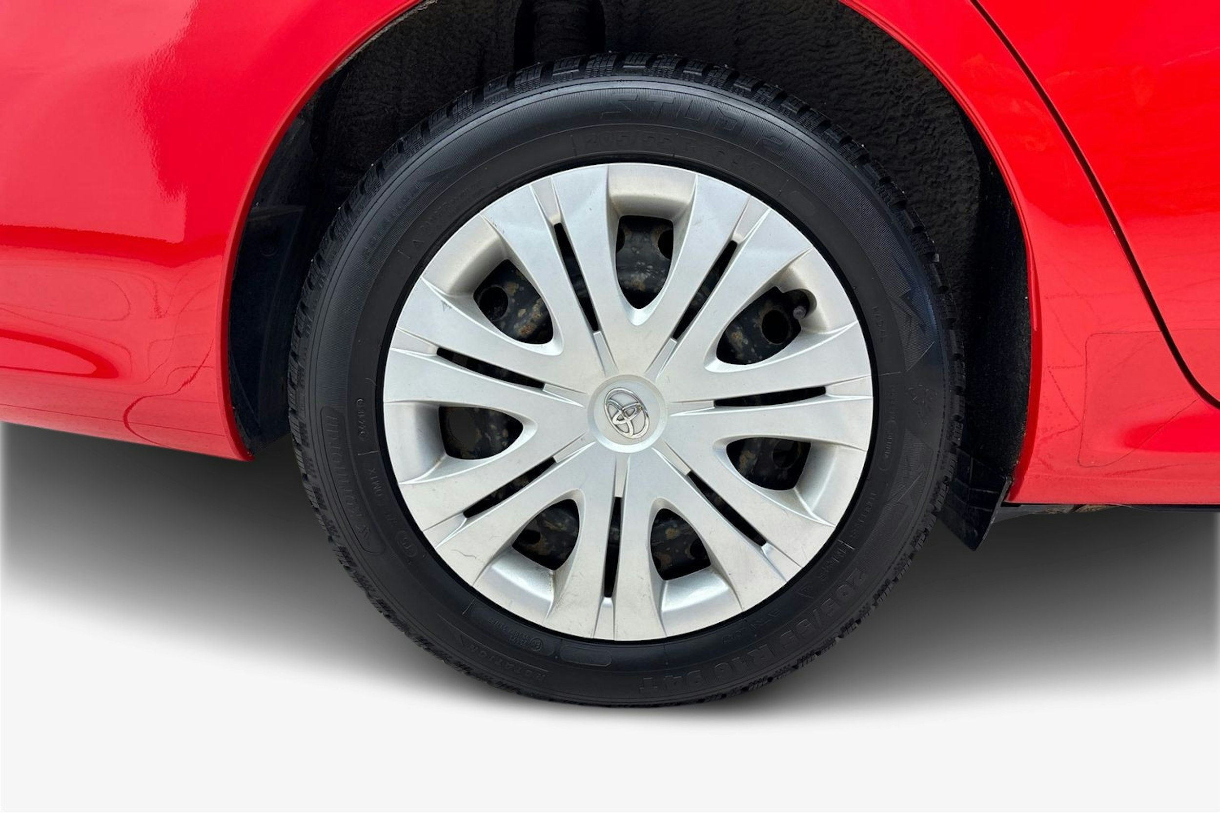 punainen Toyota Corolla 2011 kuva 11.