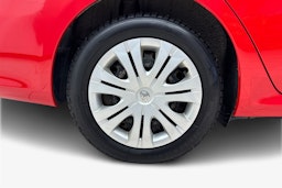 punainen Toyota Corolla 2011 kuva 11.