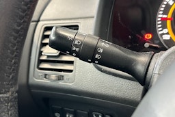harmaa Toyota Corolla 2012 kuva 17.