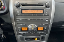 harmaa Toyota Corolla 2012 kuva 20.