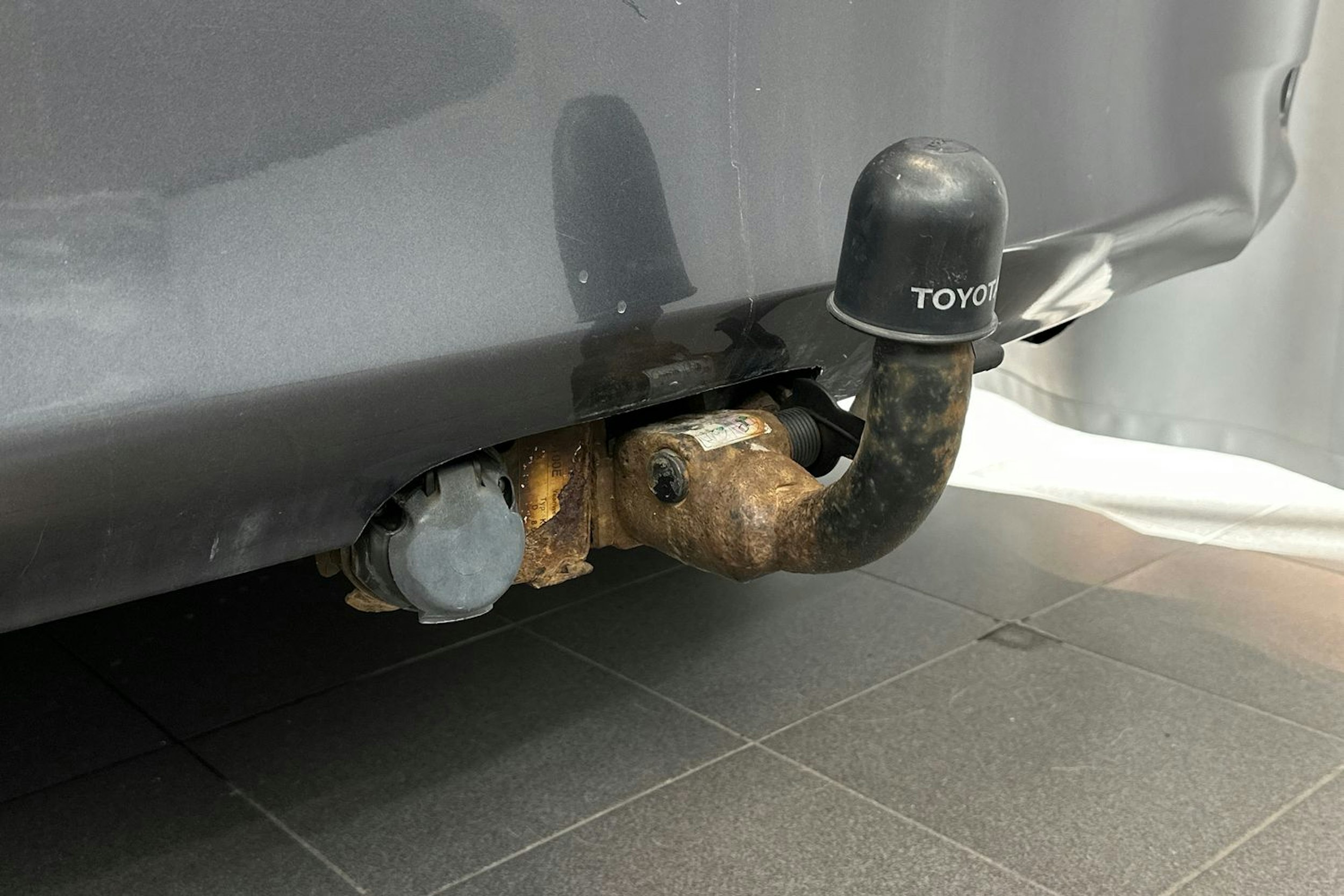 harmaa Toyota Corolla 2012 kuva 24.