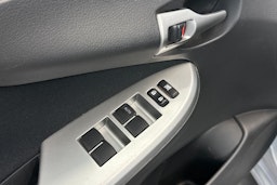 hopea Toyota Corolla 2012 kuva 15.