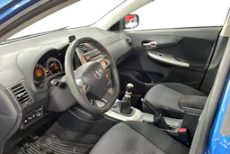 Sininen Toyota Corolla 2012 kuva 3.