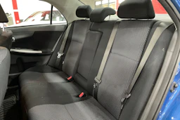 Sininen Toyota Corolla 2012 kuva 5.