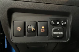 Sininen Toyota Corolla 2012 kuva 9.