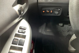 Sininen Toyota Corolla 2012 kuva 10.
