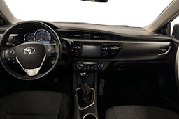 punainen Toyota Corolla 2013 kuva 9.